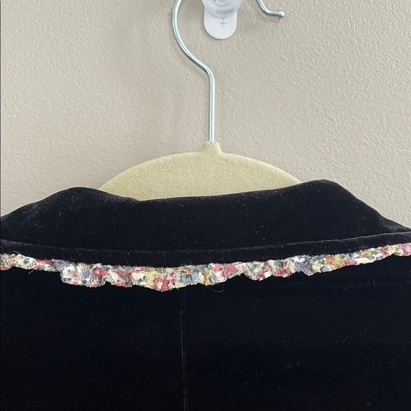 \id Collection black velvet blazer size medium - Picture 15 of 16